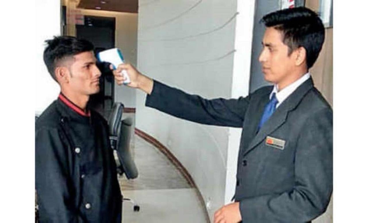 Hotel Z Suites- Delhi Igi Airport Új-Delhi Kültér fotó