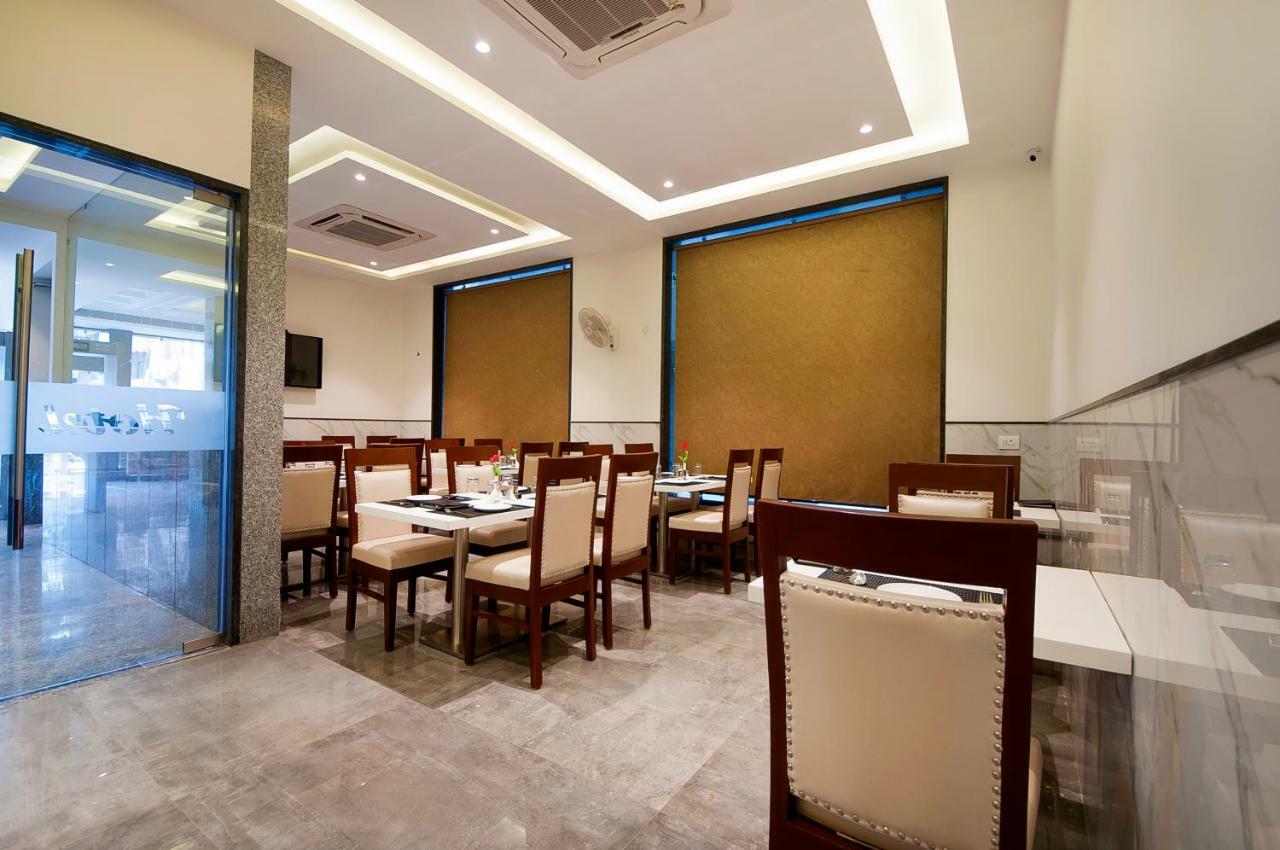 Hotel Z Suites- Delhi Igi Airport Új-Delhi Kültér fotó