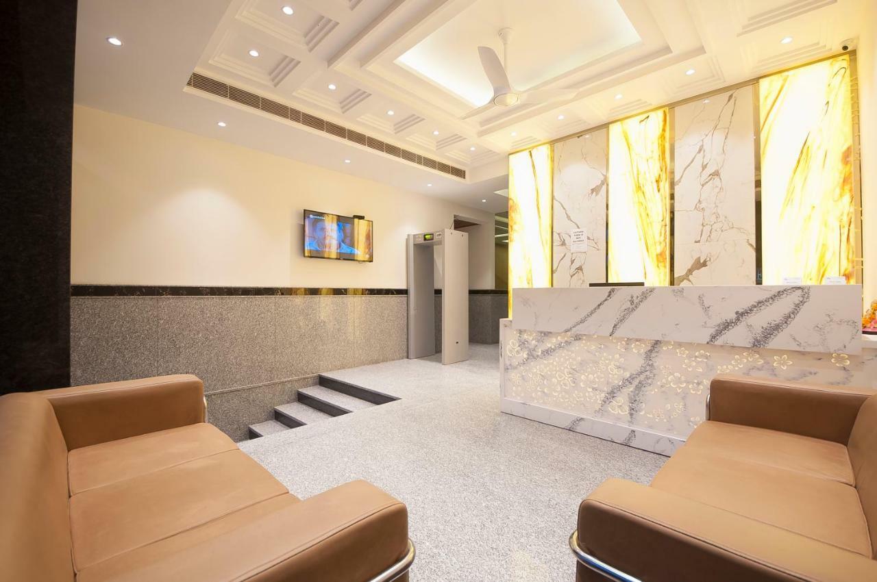 Hotel Z Suites- Delhi Igi Airport Új-Delhi Kültér fotó